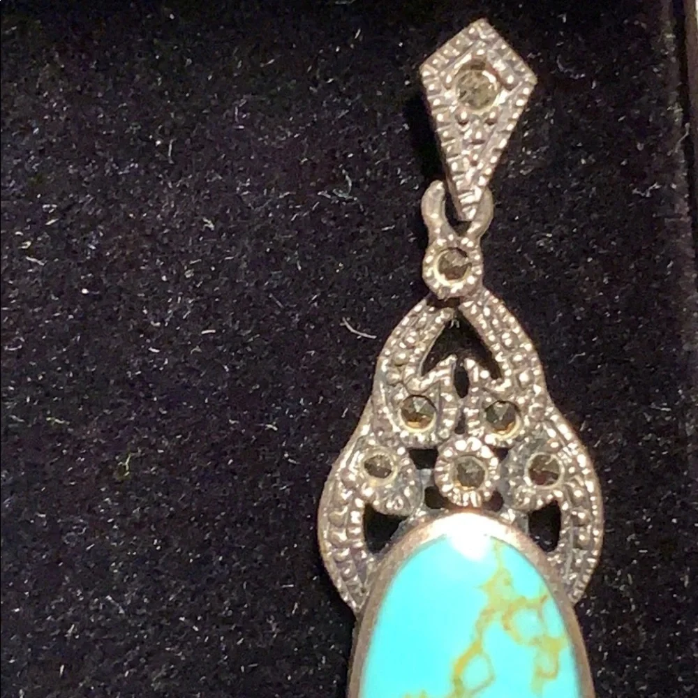 Sterling Silver/Turquoise classic danglin earrings - Picture 6 of 11